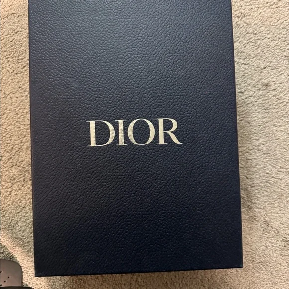 Dior B22 Sneakers - Picture 2 of 7